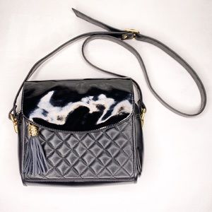 Diamicci | Black Patent Flap Tassle Shoulder Bag